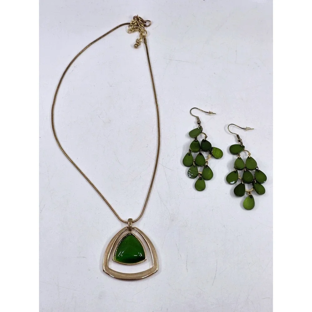 Green Gold Tone Triangle Pendant Necklace and Tiered Teardrop Earring Set